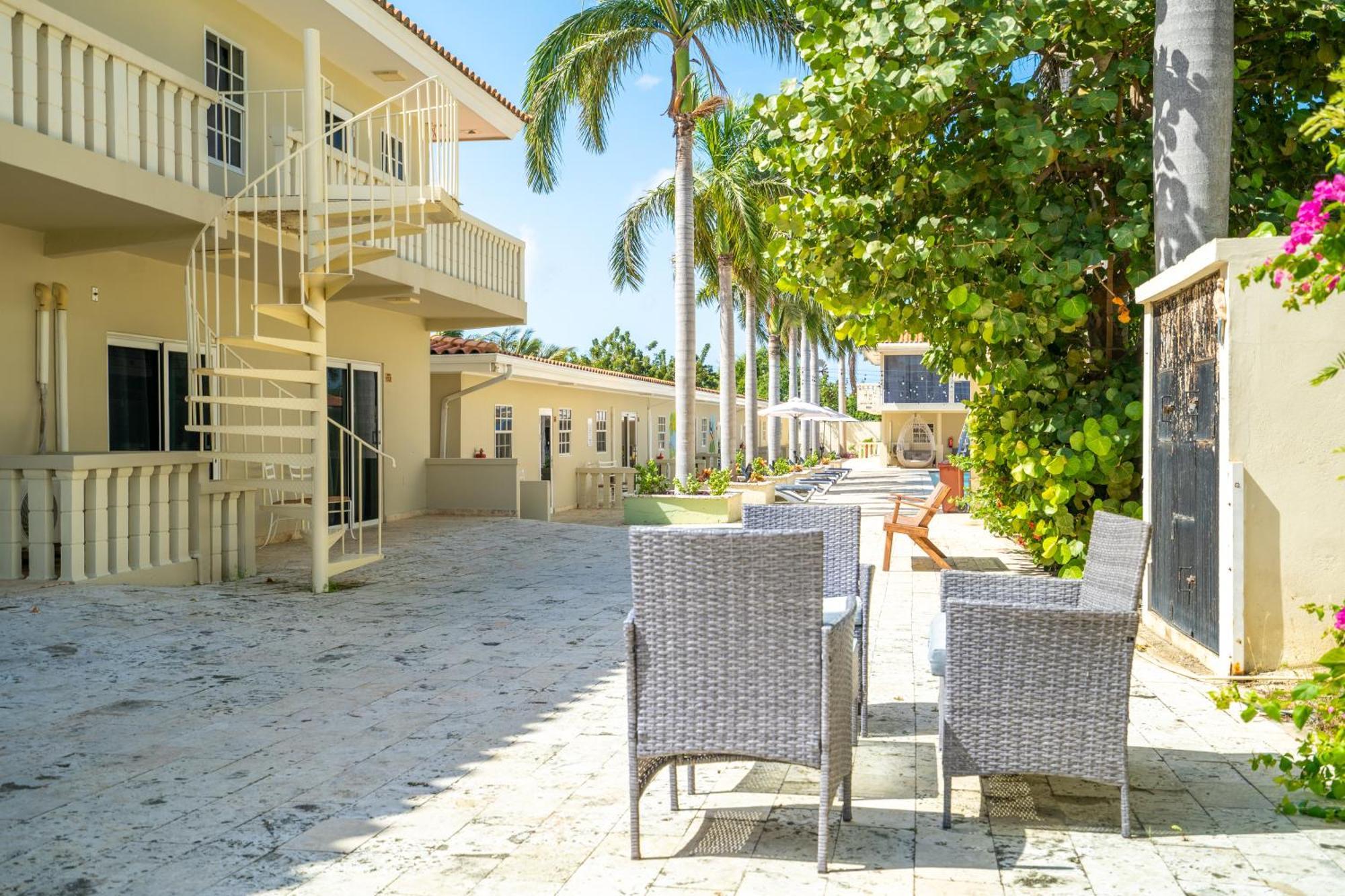 Delynne Boutique Hotel Willemstad Bagian luar foto