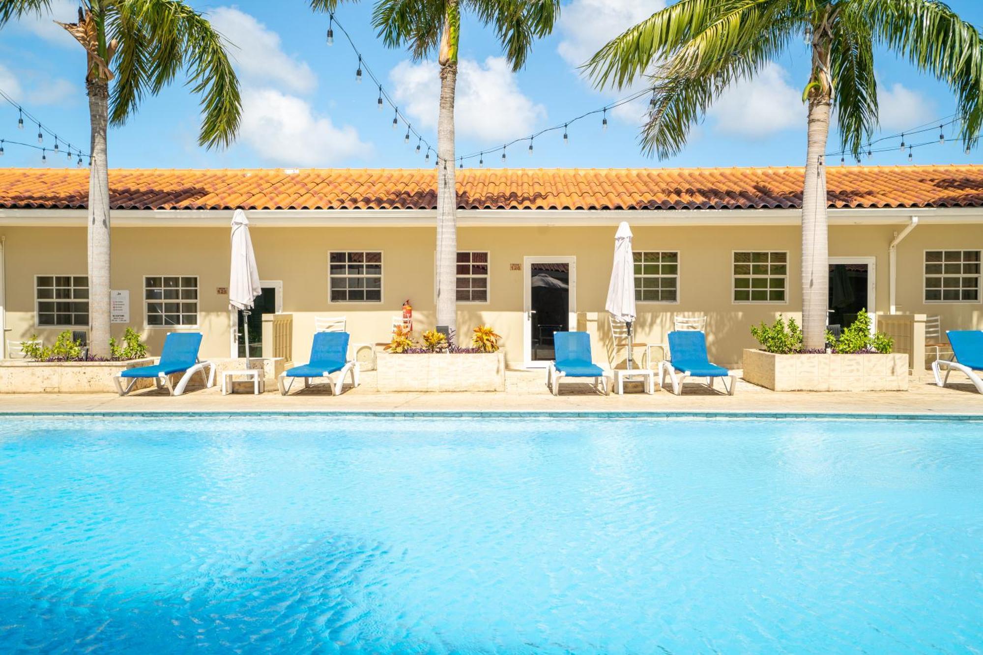 Delynne Boutique Hotel Willemstad Bagian luar foto