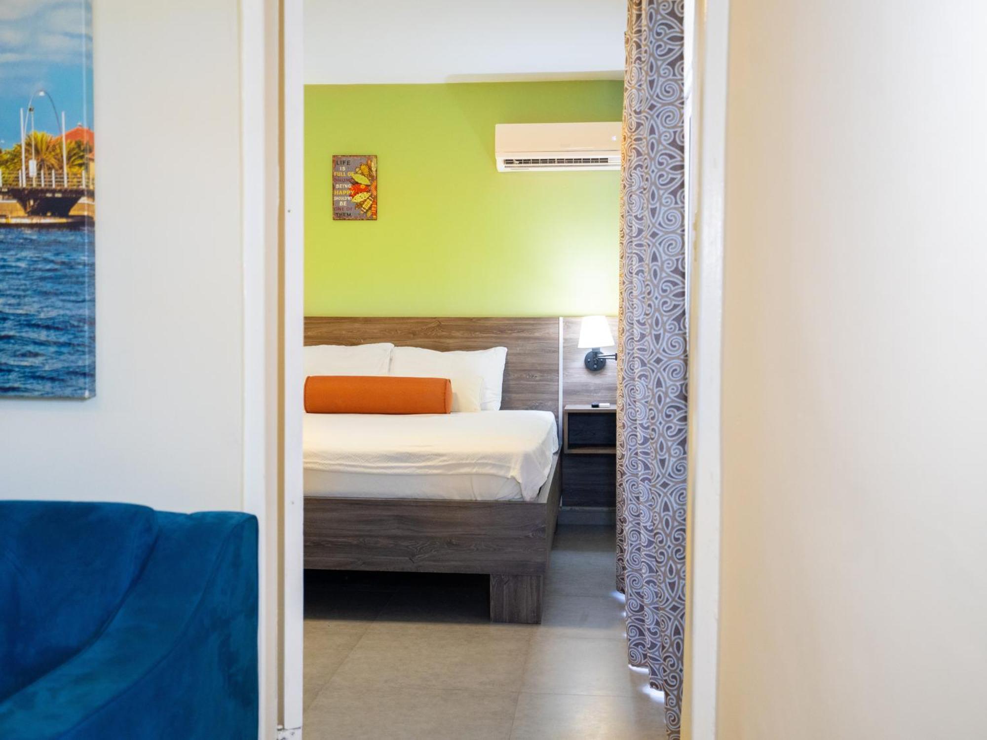 Delynne Boutique Hotel Willemstad Bagian luar foto
